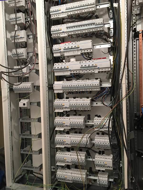 installation électrique réalisée par Sodelec-Pôle Lombardie à Tourrettes